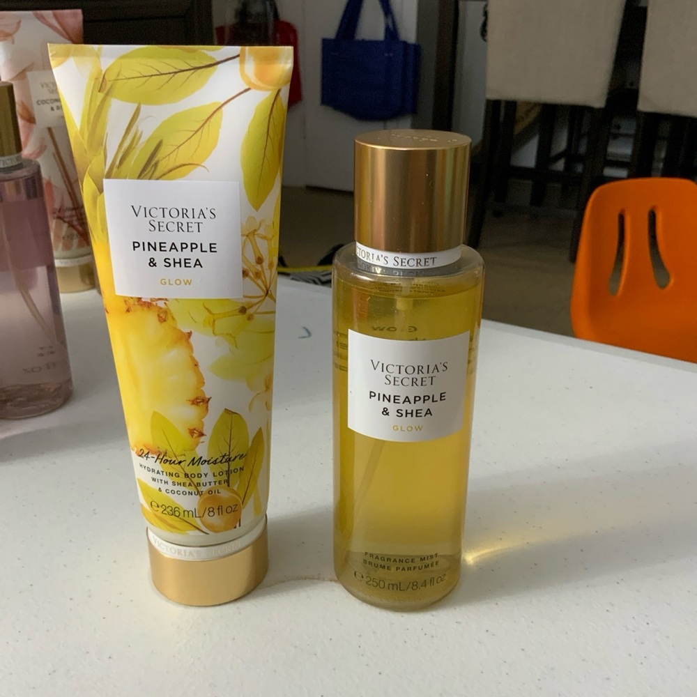Natural Beauty Hydrating Body Lotion VICTORIA SECRET SET PINEAPPLE AND SHEA